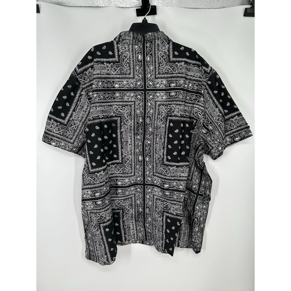 Harley Davidson Short Sleeve Button Up AOP All Over Print Bandana Print Size 4XL - Picture 2 of 6